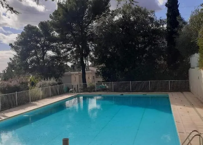 L'avy - Terrasse - Piscine - Arrivée Autonome